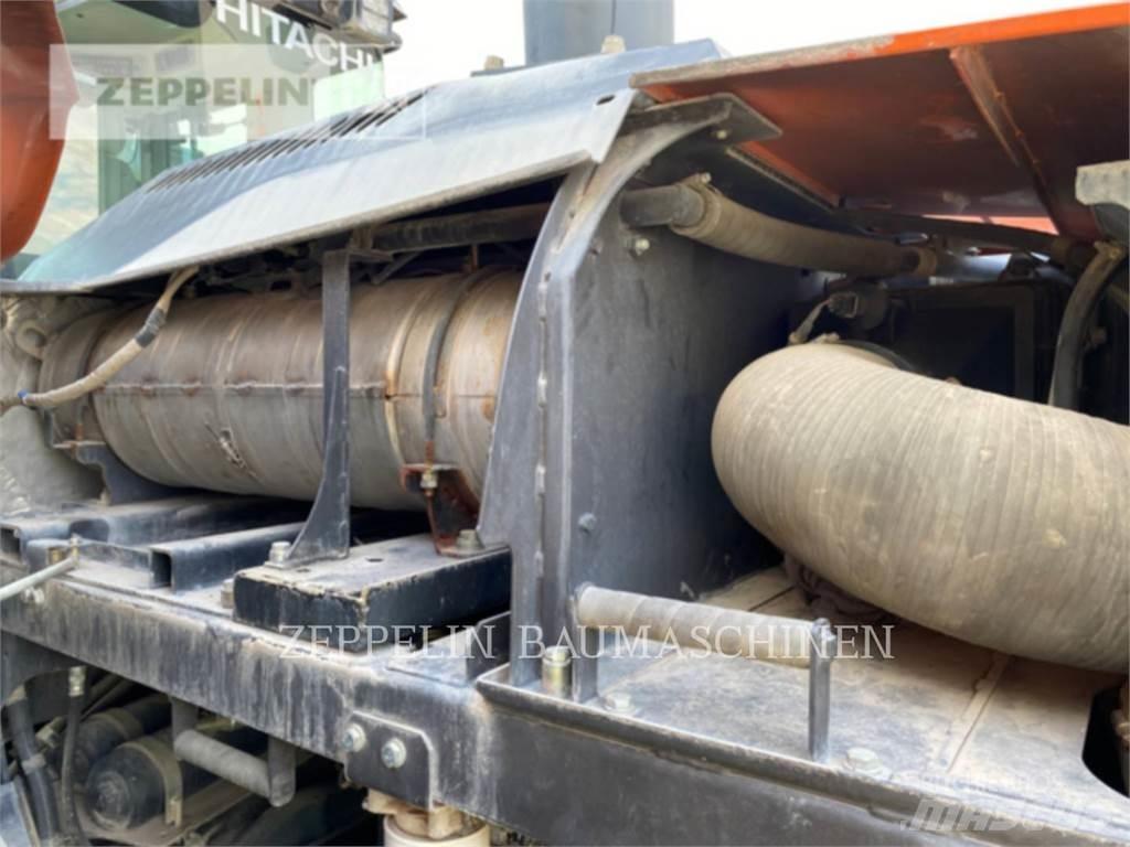 Hitachi ZW310-6 Колесни товарачи