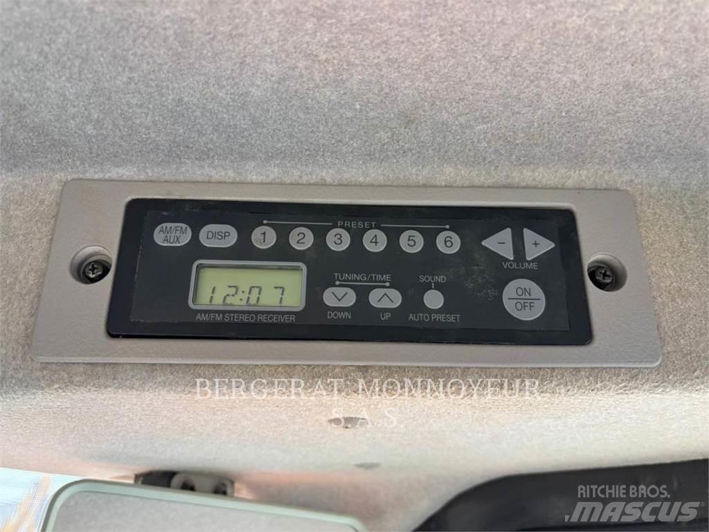 Hitachi ZW370.6 Колесни товарачи