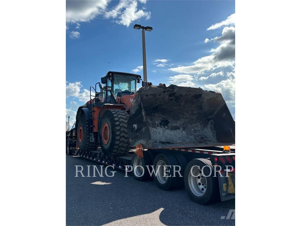 Hitachi ZW3706-6 Колесни товарачи