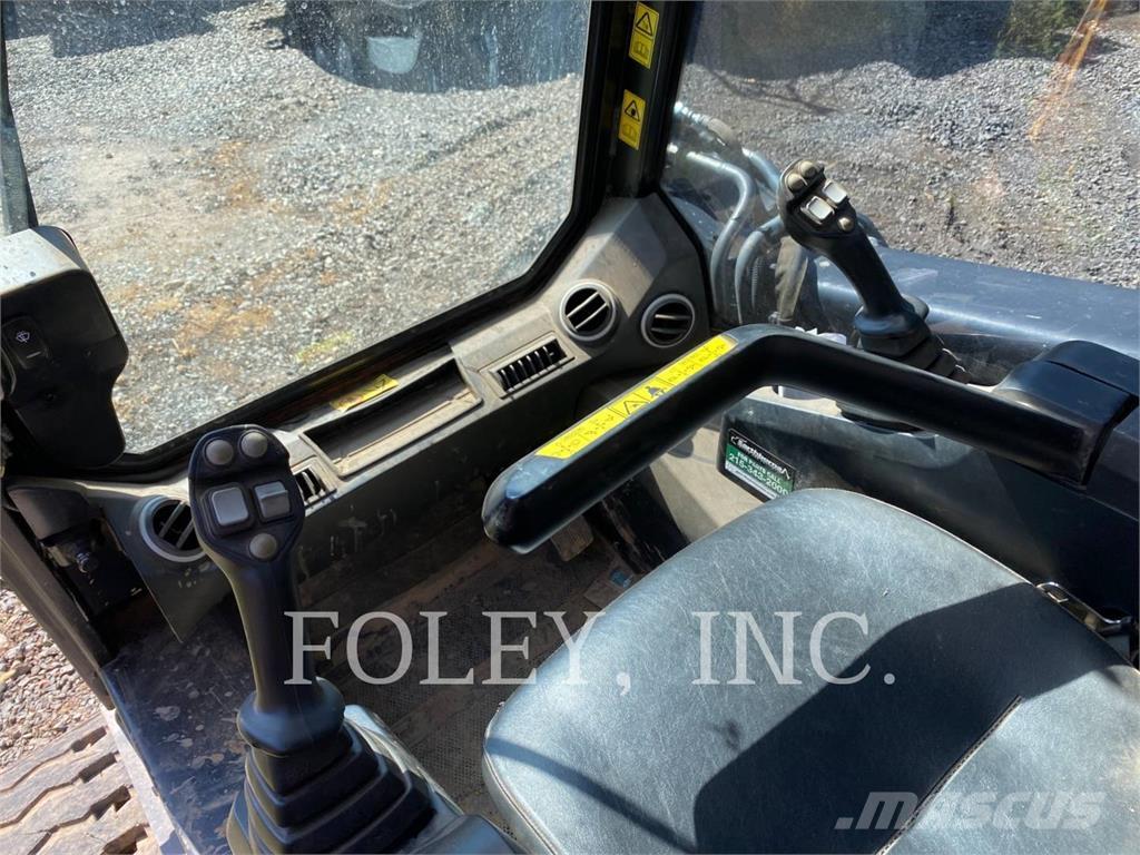 JCB 300TT4 Верижен товарач