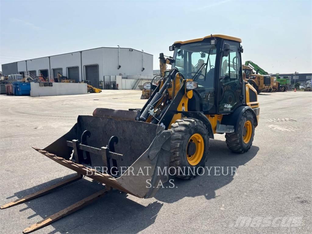 JCB 407 Колесни товарачи