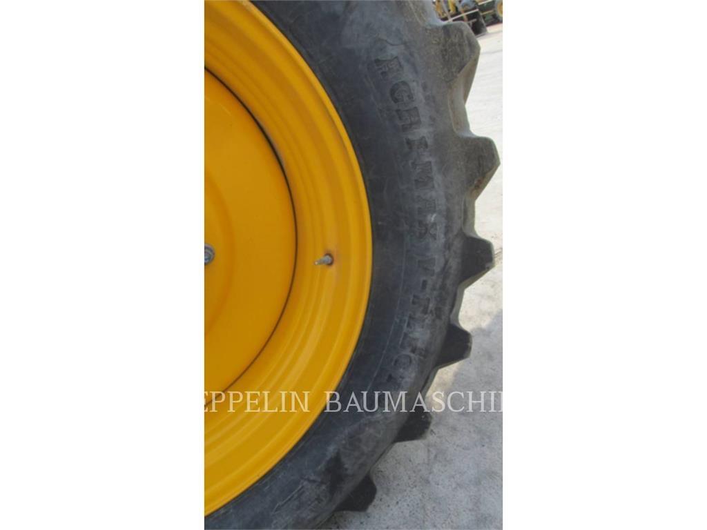 JCB 8330 Форуардери