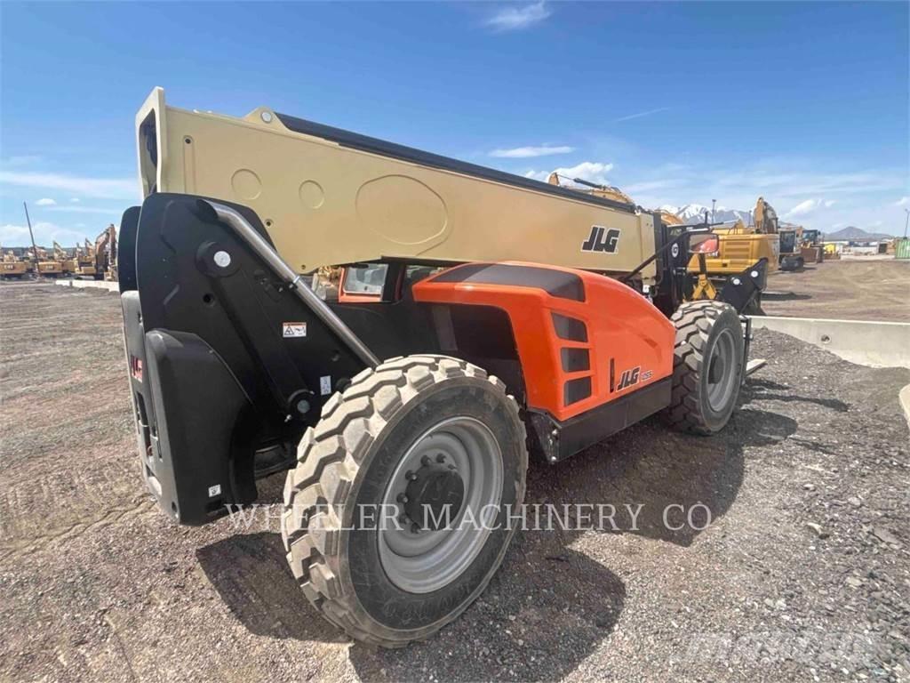 JLG 1055 Телескопични товарачи