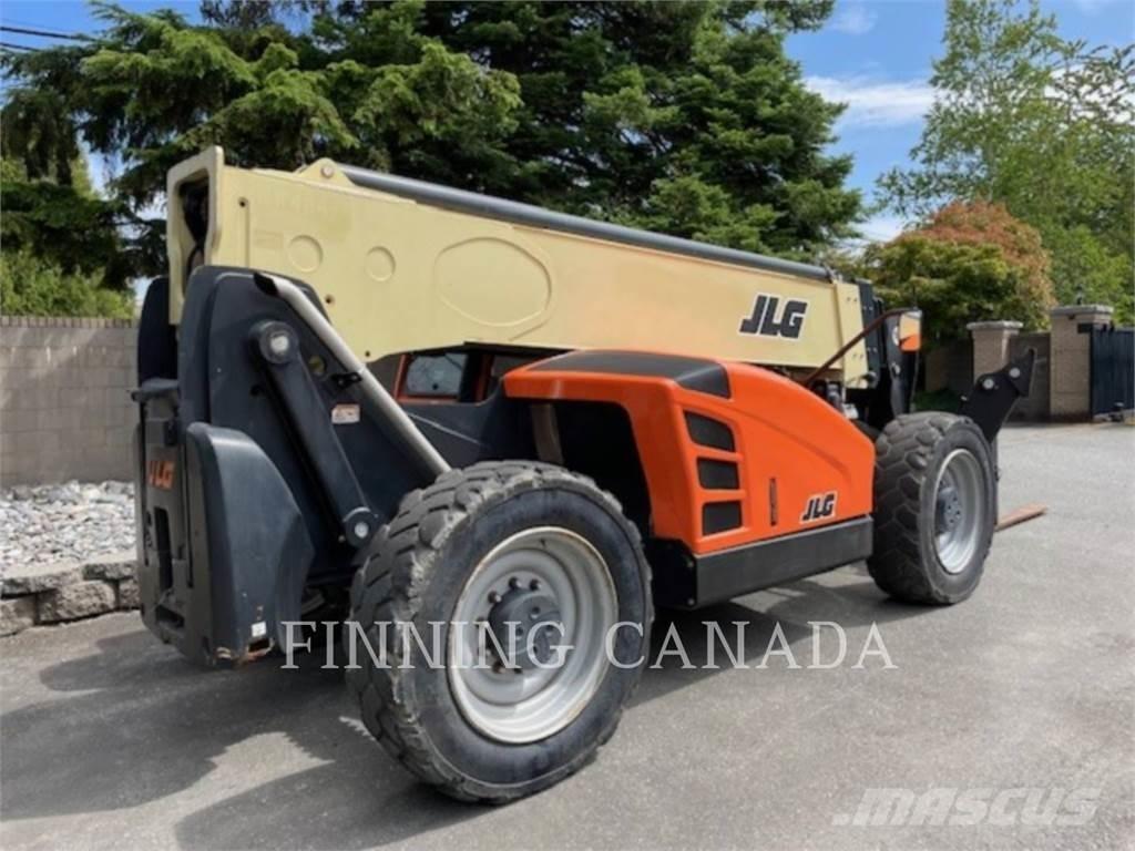 JLG 1055 Телескопични товарачи