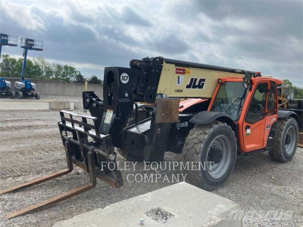 JLG 1055C Телескопични товарачи