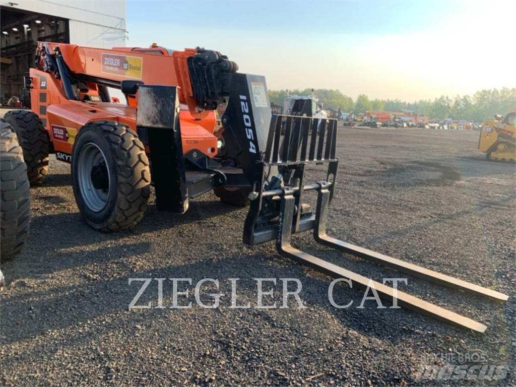 JLG 12054 Телескопични товарачи