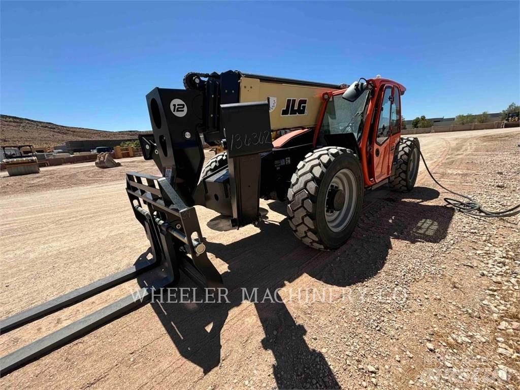 JLG 1255 Телескопични товарачи