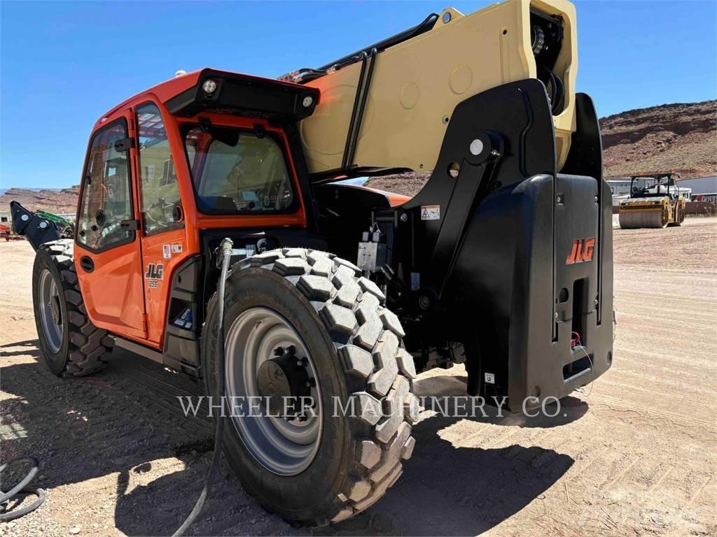 JLG 1255 Телескопични товарачи