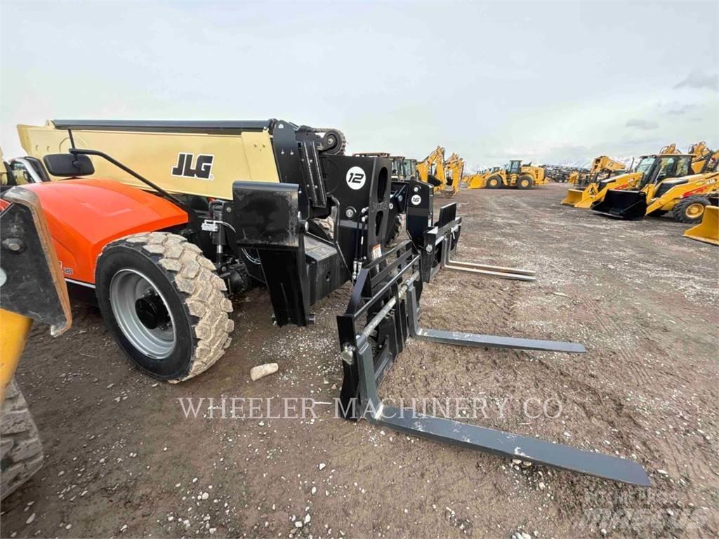 JLG 1255 Телескопични товарачи