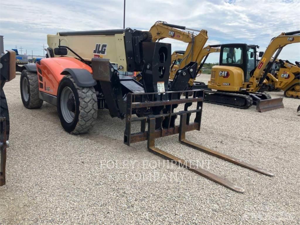 JLG 1255C Телескопични товарачи