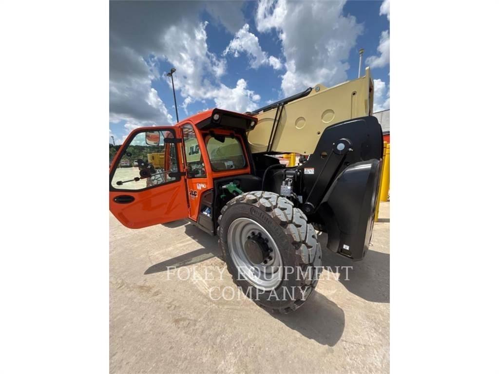 JLG 1255C Телескопични товарачи