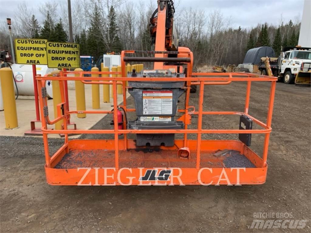 JLG 1350SJP Съчленени стрелови подемници