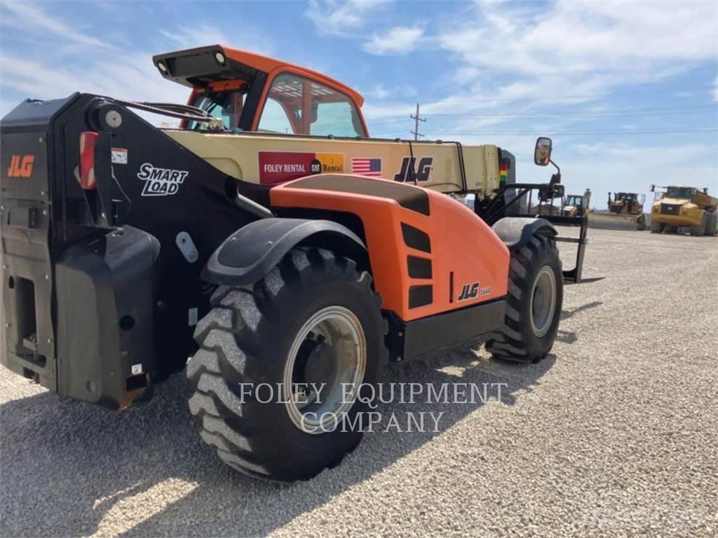 JLG 1644C Телескопични товарачи