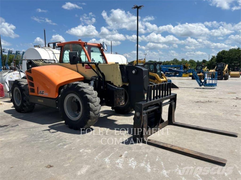 JLG 1644C Телескопични товарачи