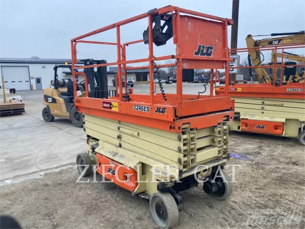 JLG 3246ES Ножични работни платформи