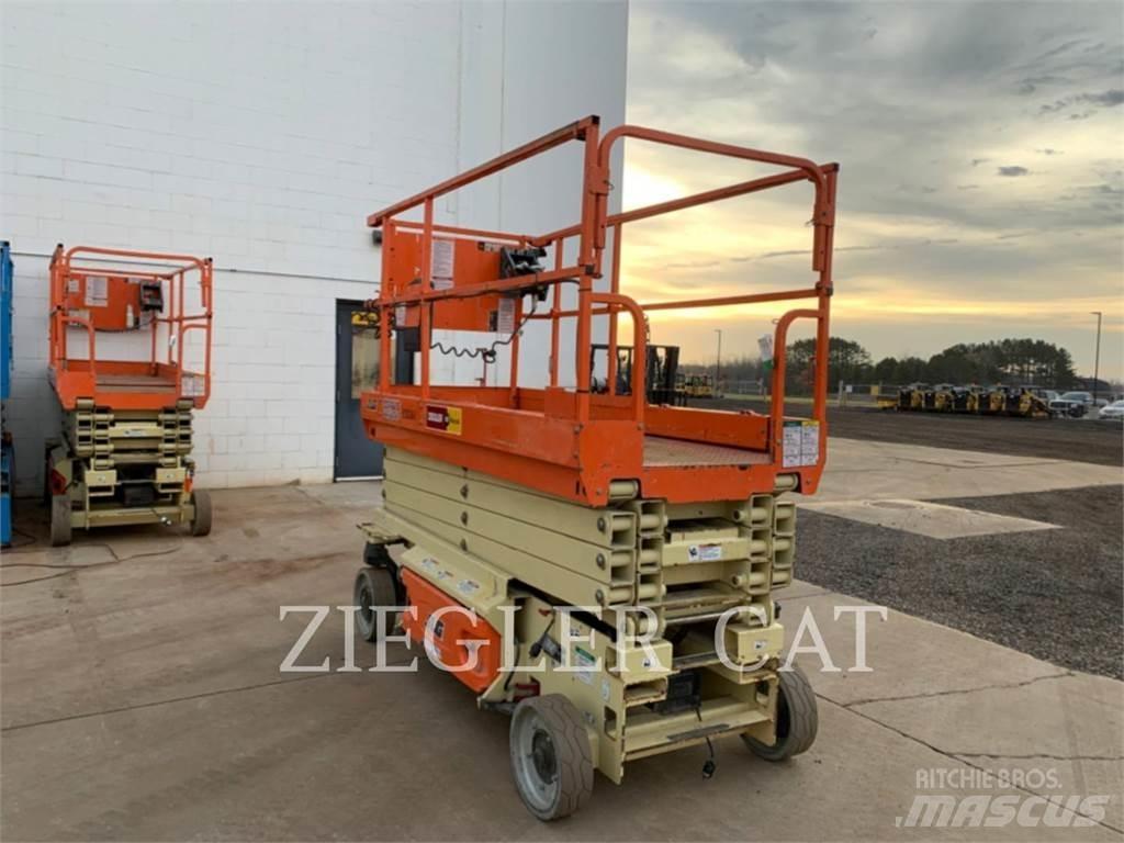JLG 3246ES Ножични работни платформи