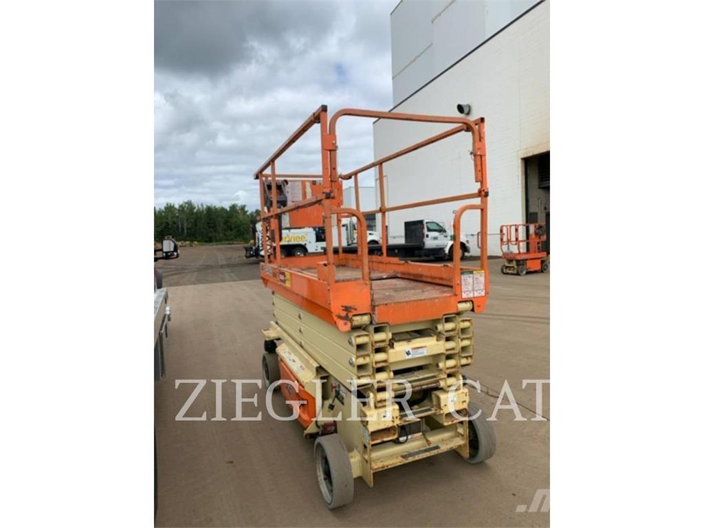 JLG 3246ES Ножични работни платформи