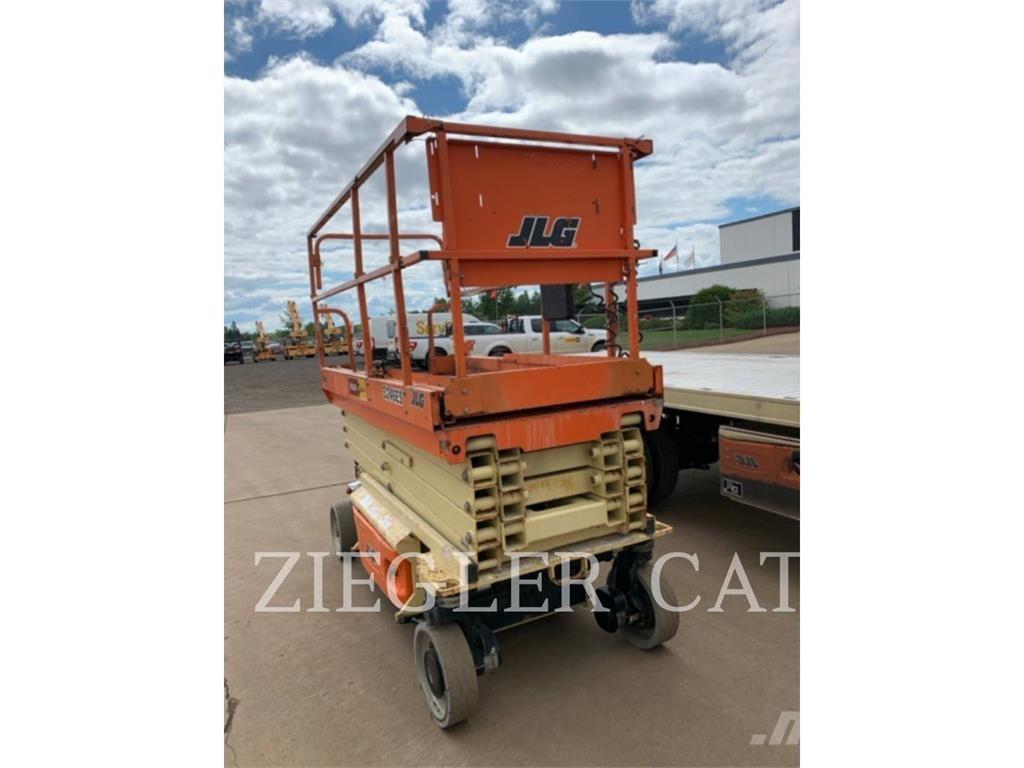 JLG 3246ES Ножични работни платформи