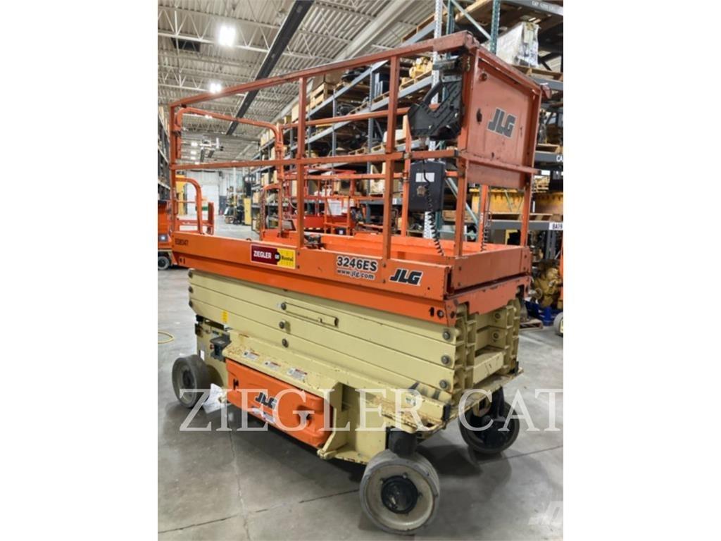 JLG 3246ES Ножични работни платформи