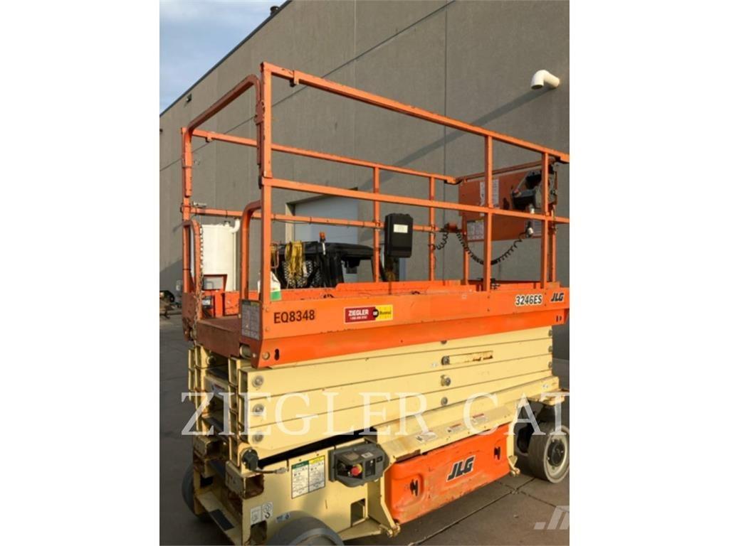 JLG 3246ES Ножични работни платформи