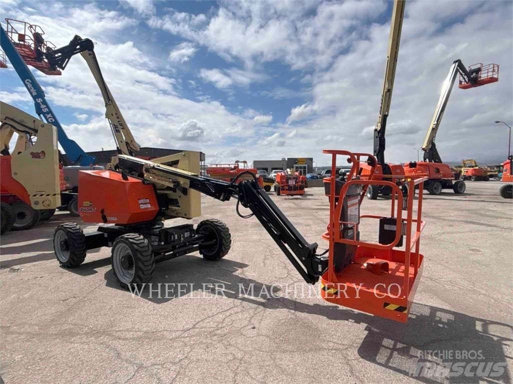 JLG 340AJ Съчленени стрелови подемници