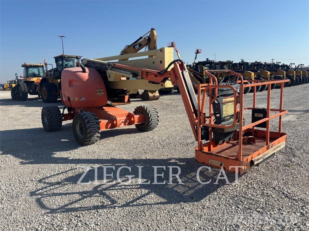 JLG 450AJ Съчленени стрелови подемници