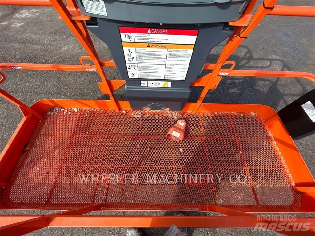 JLG 460SJ Съчленени стрелови подемници