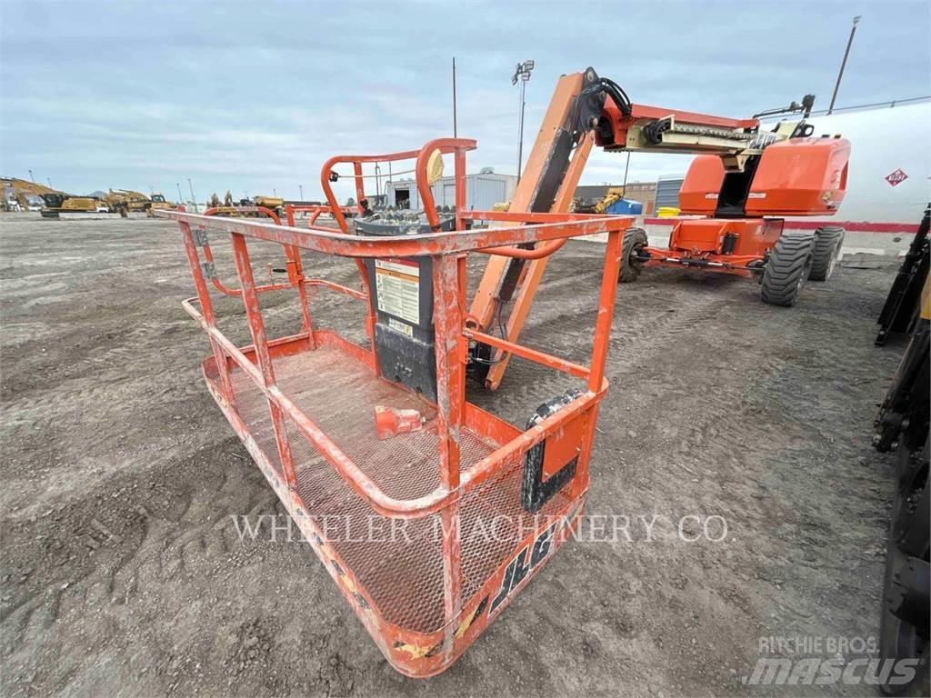 JLG 460SJ Съчленени стрелови подемници