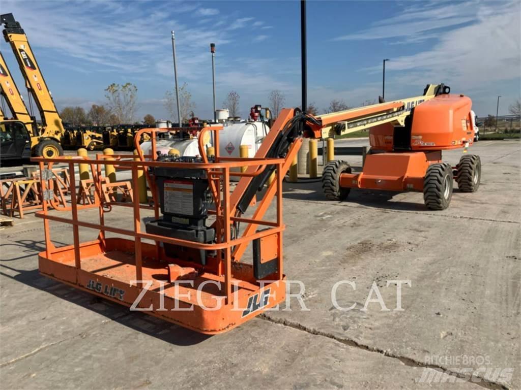 JLG 460SJ Съчленени стрелови подемници