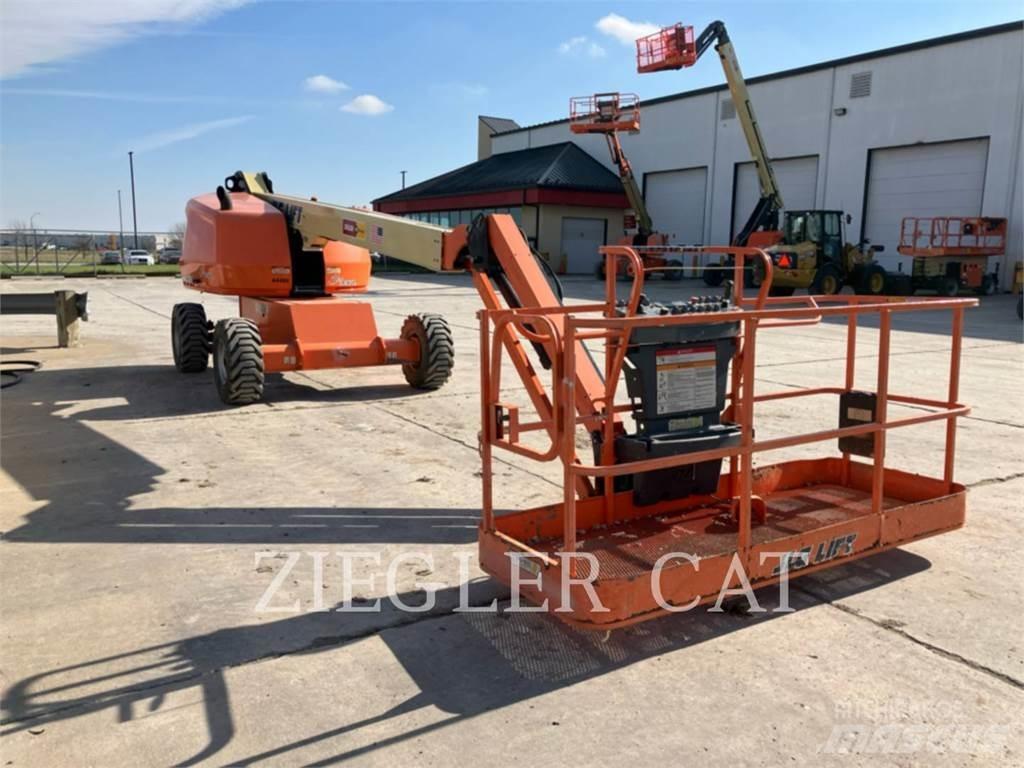 JLG 460SJ Съчленени стрелови подемници