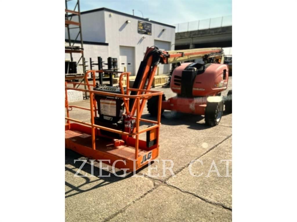 JLG 600AJ Съчленени стрелови подемници
