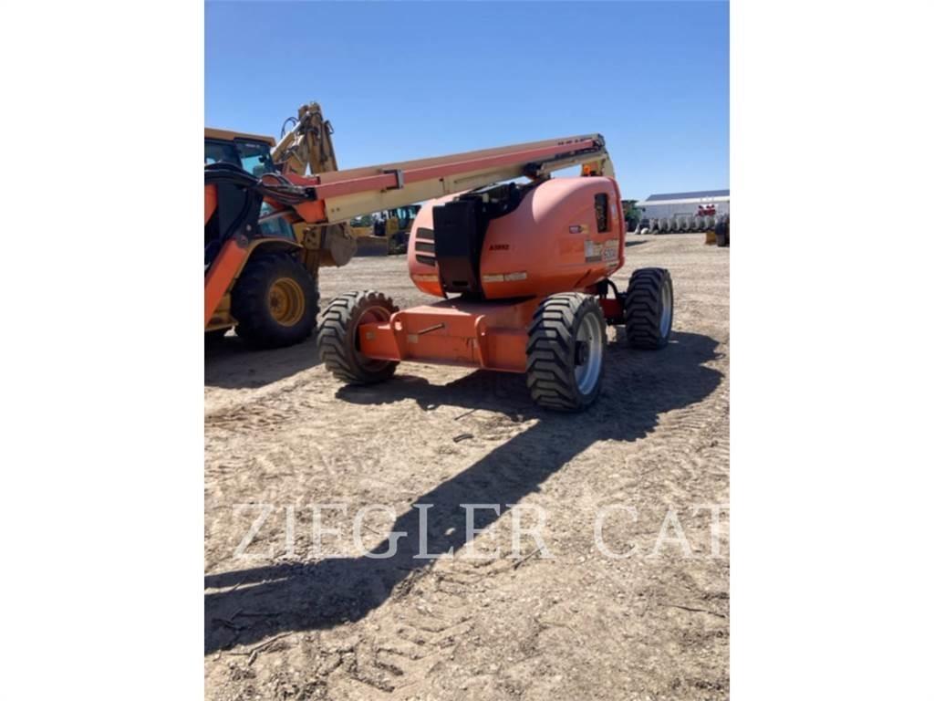 JLG 600AJ Съчленени стрелови подемници