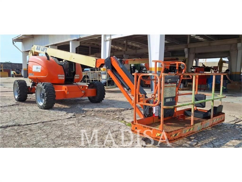 JLG 600AJ Съчленени стрелови подемници