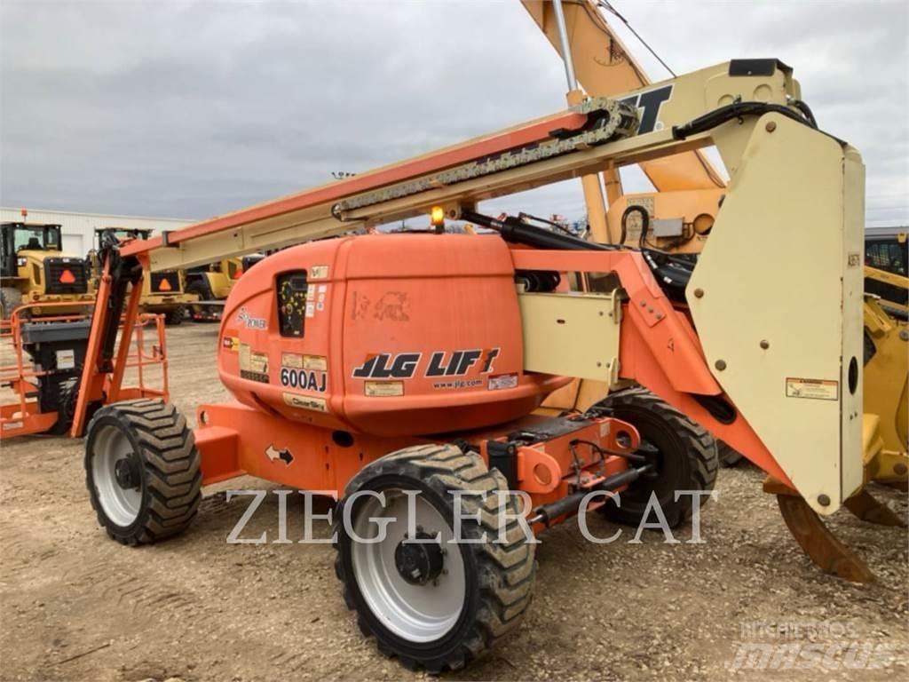 JLG 600AJ Съчленени стрелови подемници