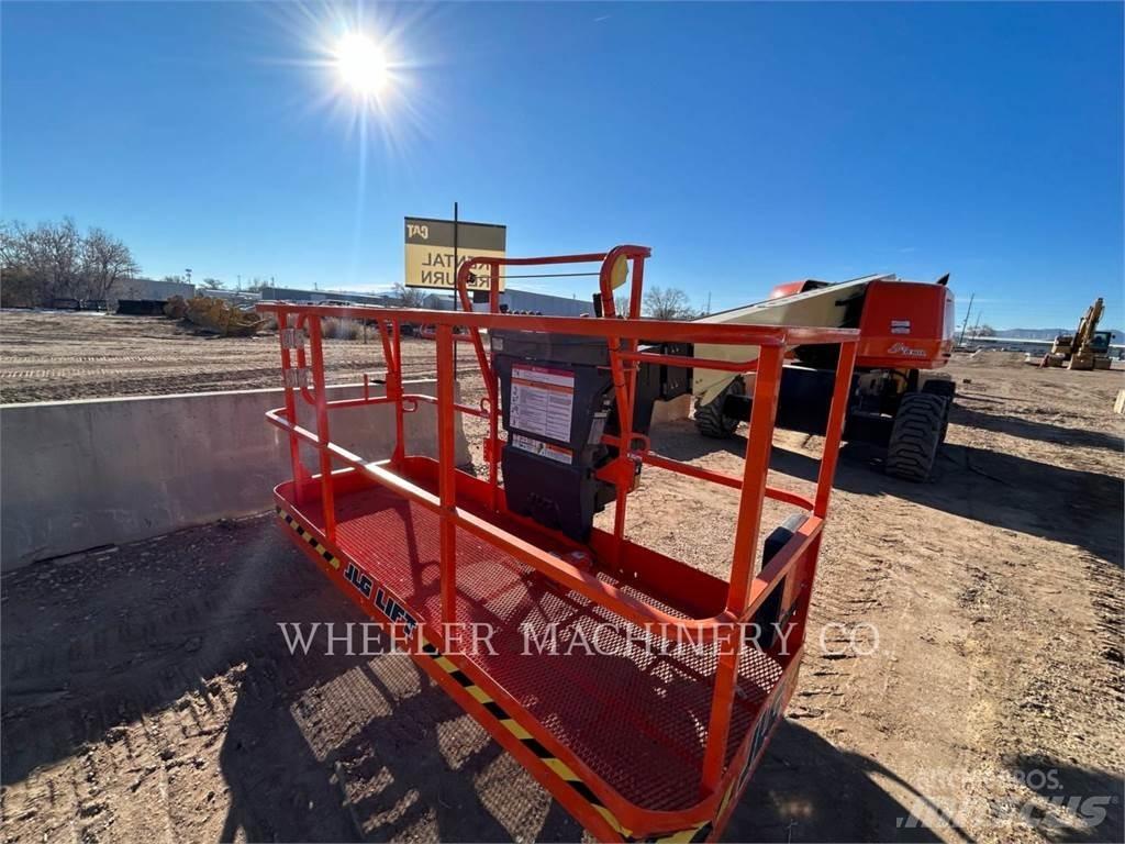 JLG 600S SP Съчленени стрелови подемници