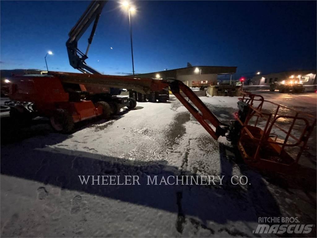 JLG 660SJ Съчленени стрелови подемници