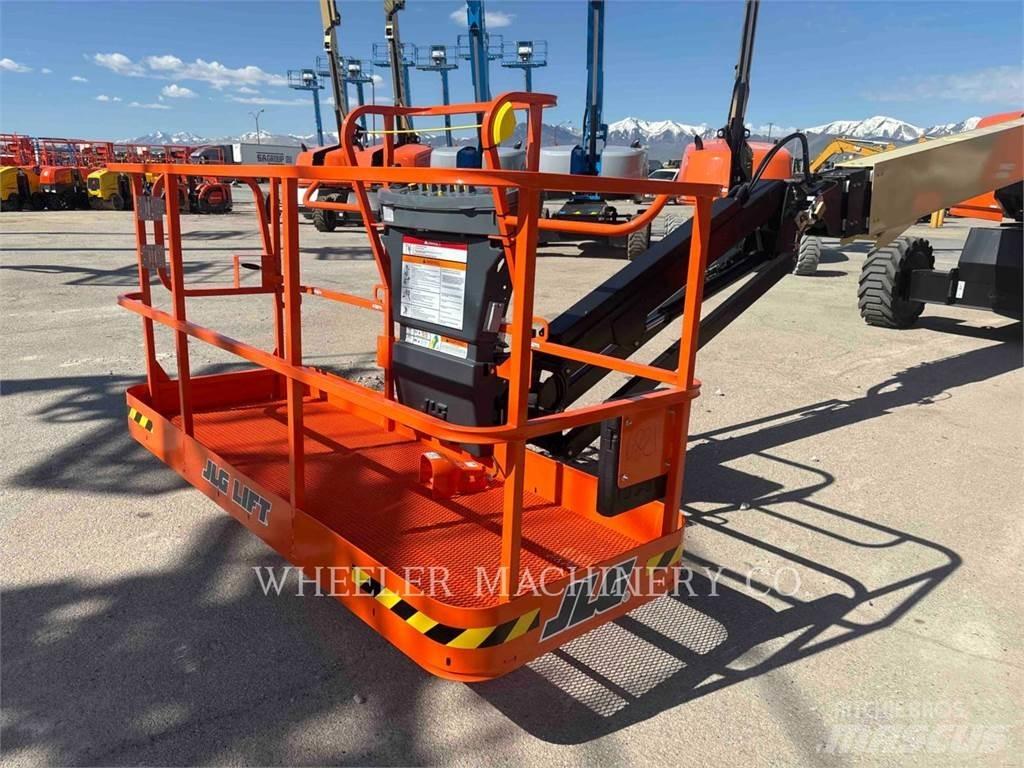 JLG 660SJ Съчленени стрелови подемници