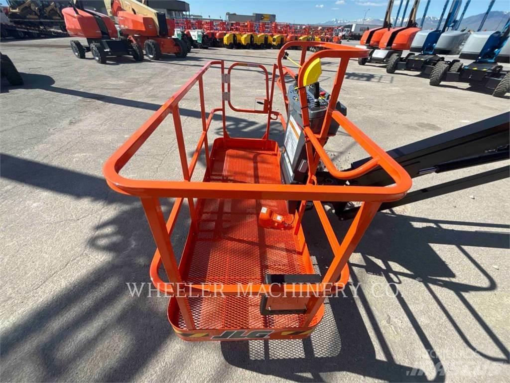 JLG 660SJ Съчленени стрелови подемници