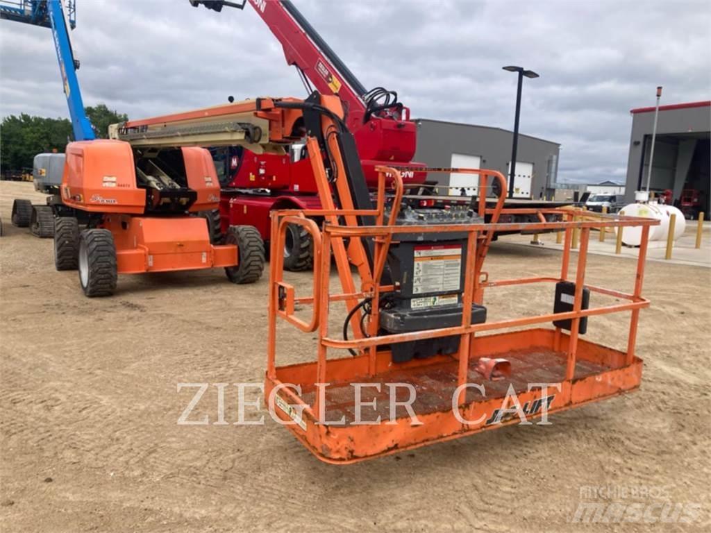 JLG 660SJ Съчленени стрелови подемници