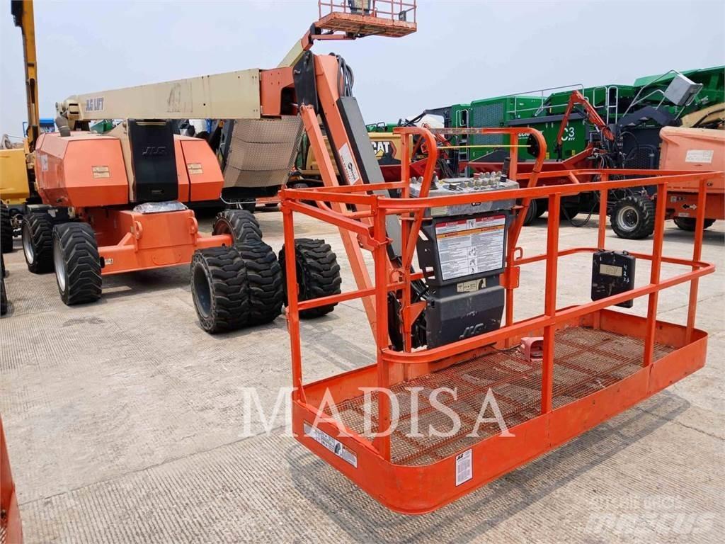 JLG 800 AJ Съчленени стрелови подемници