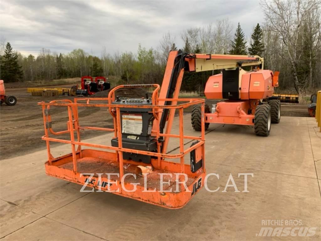 JLG 800AJ Съчленени стрелови подемници