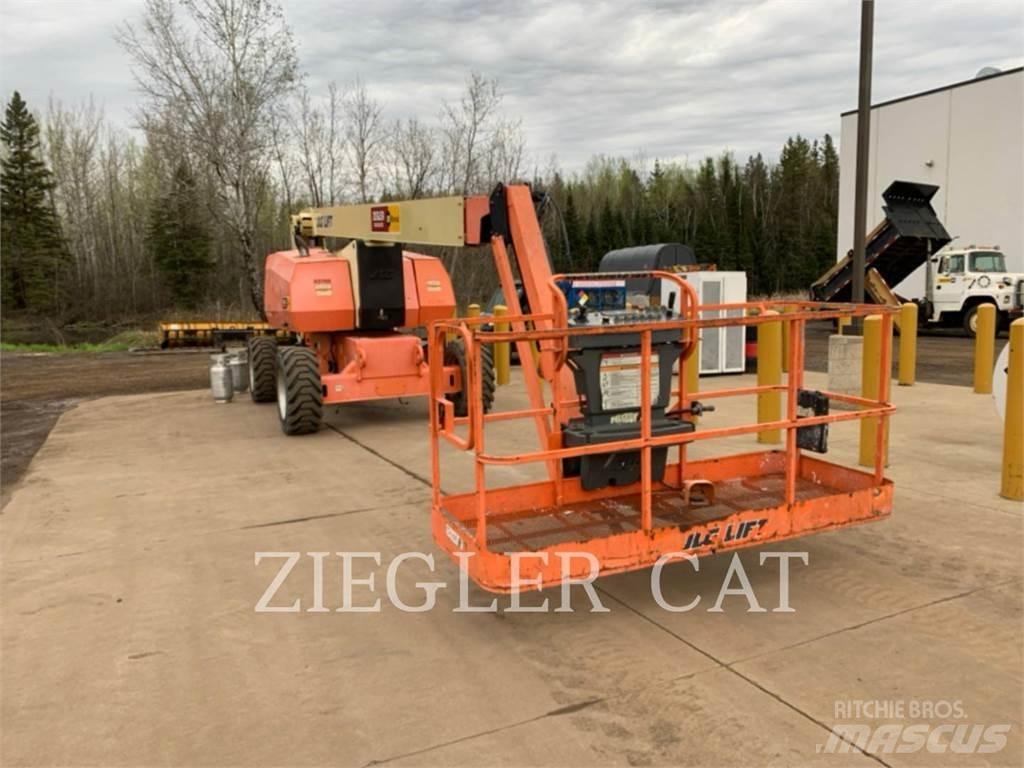 JLG 800AJ Съчленени стрелови подемници