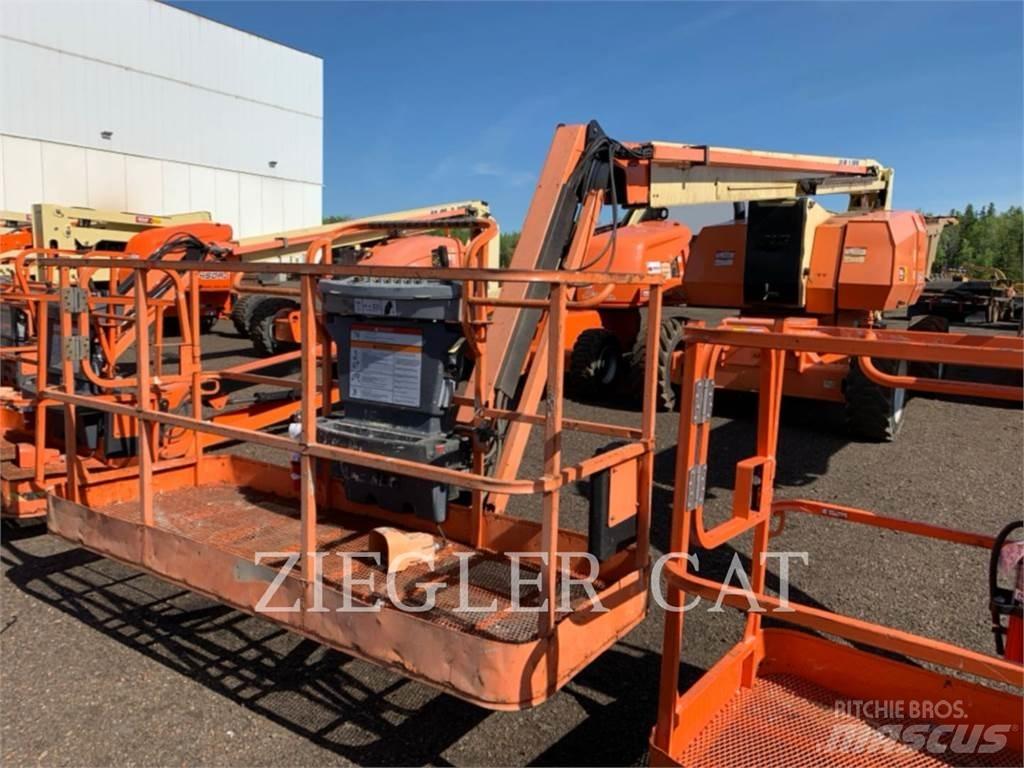 JLG 800AJ Съчленени стрелови подемници