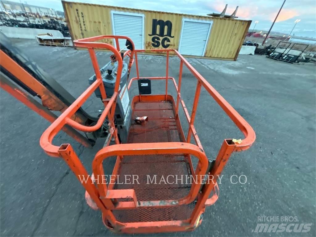 JLG 860SJ Съчленени стрелови подемници