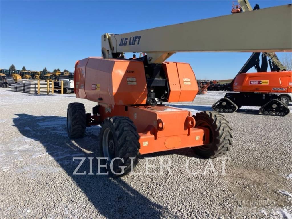 JLG 860SJ Съчленени стрелови подемници