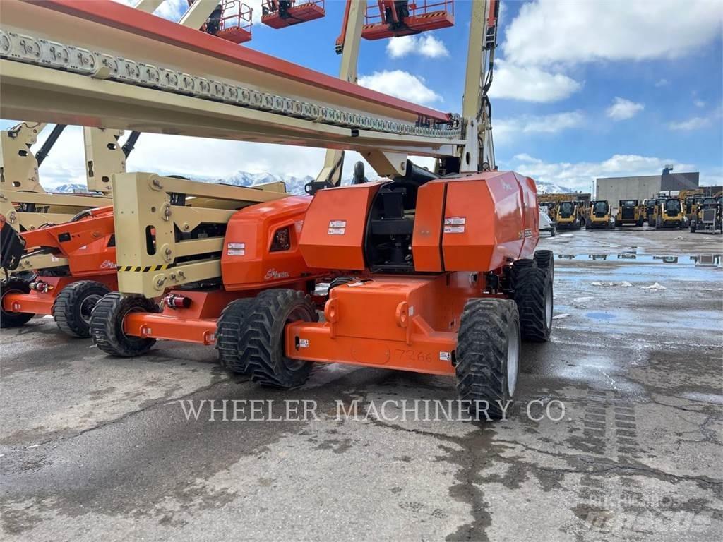JLG 860SJ SP Съчленени стрелови подемници