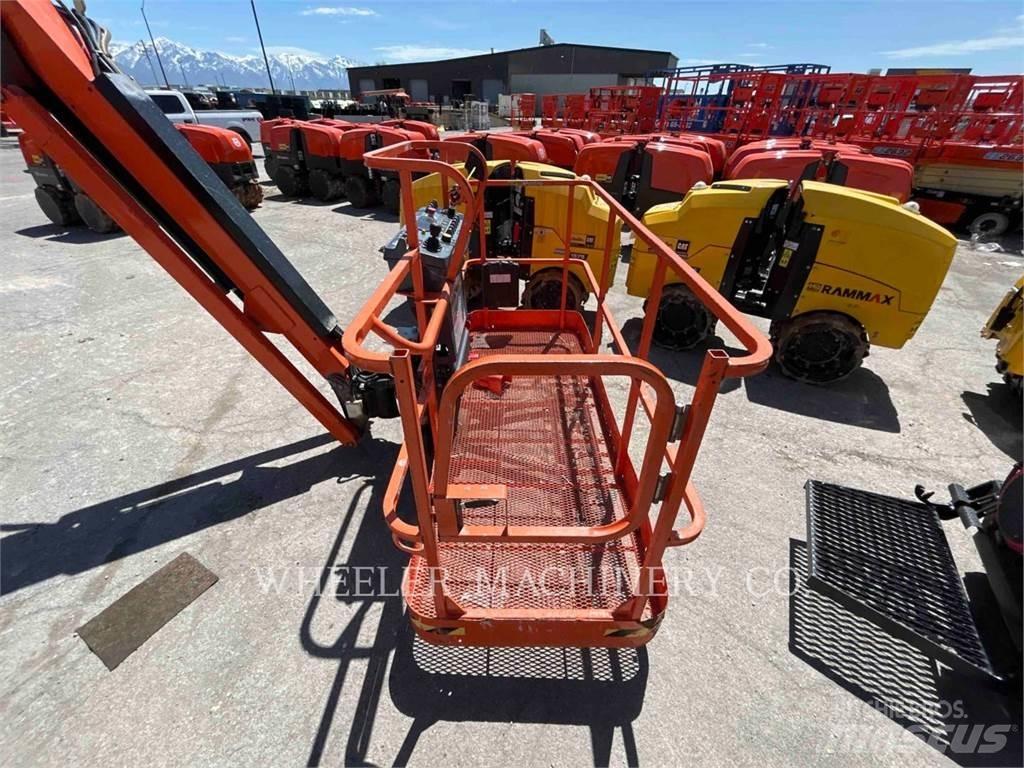 JLG 860SJ SP Съчленени стрелови подемници