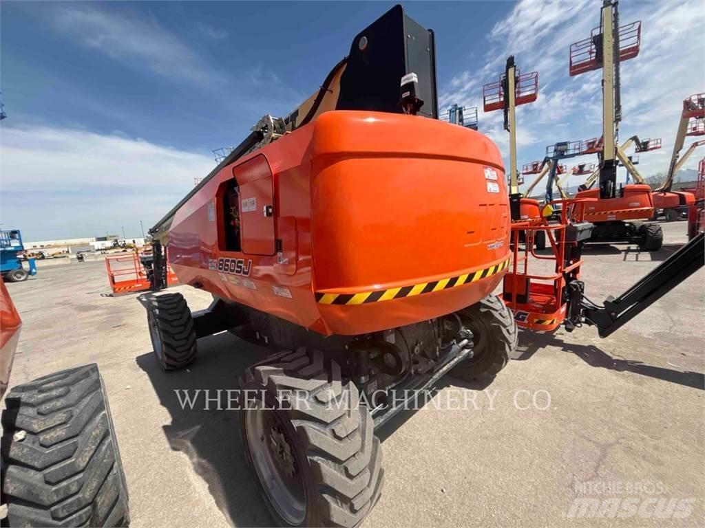 JLG 860SJ SP Съчленени стрелови подемници