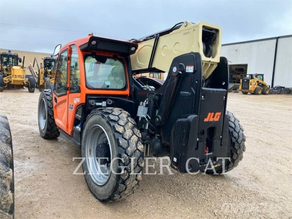 JLG 943 Телескопични товарачи