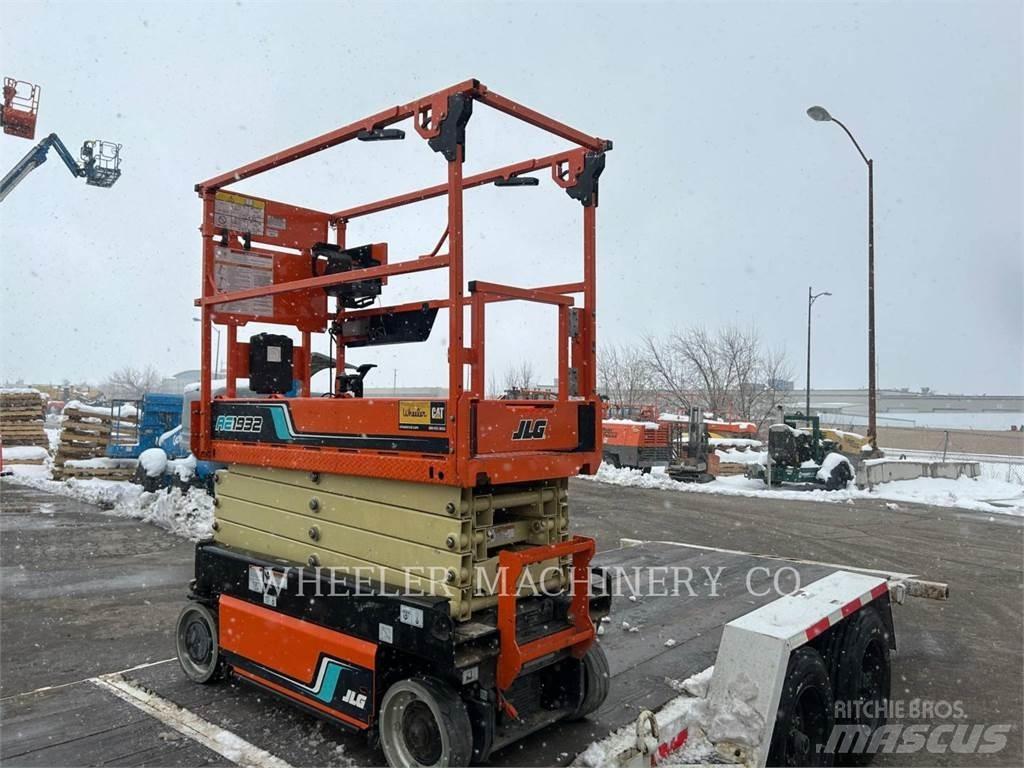 JLG AE1932 Ножични работни платформи